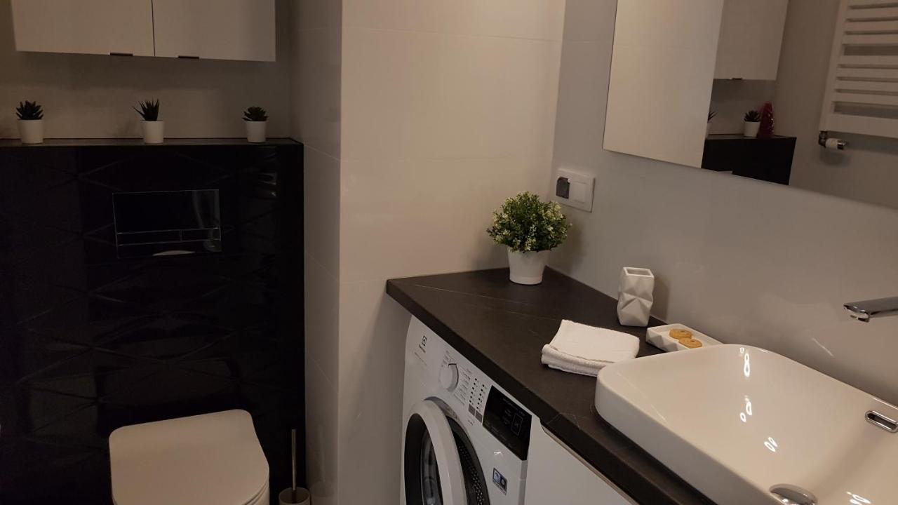 Grochowska Apartment وارسو المظهر الخارجي الصورة